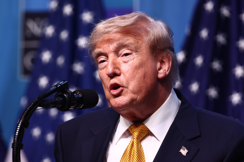 Trump Unleashes Threats: 1000 Missiles Ready to Rain Down on Iran