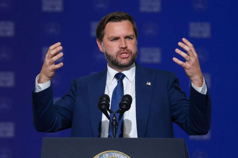 JD Vance's Wisconsin Accent Flop: A Cringe-Worthy Silence