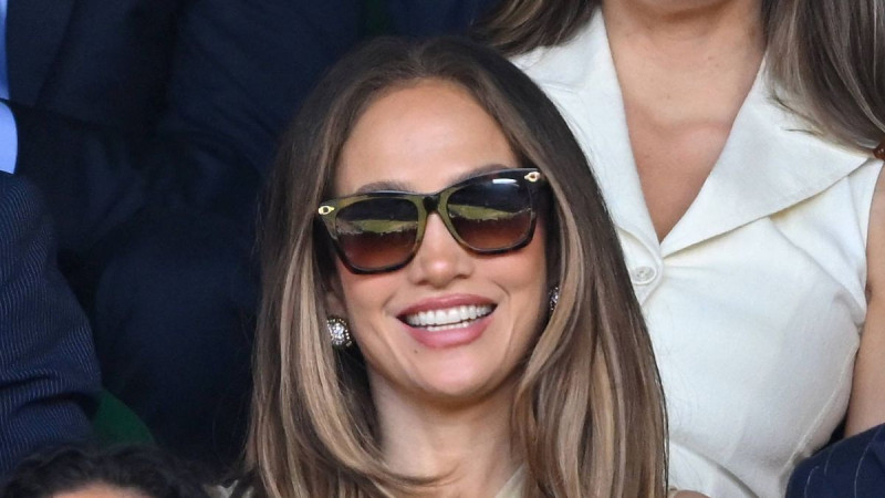 Jennifer Lopez Slammed for Outrageous Hat at Wimbledon
