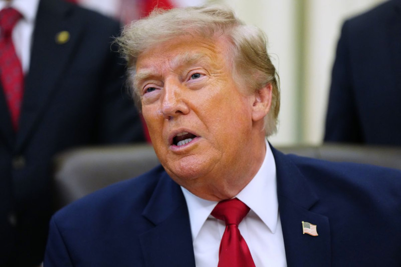 Trump's Tax Threat on Oil Route Sparks Backlash from His Own Team