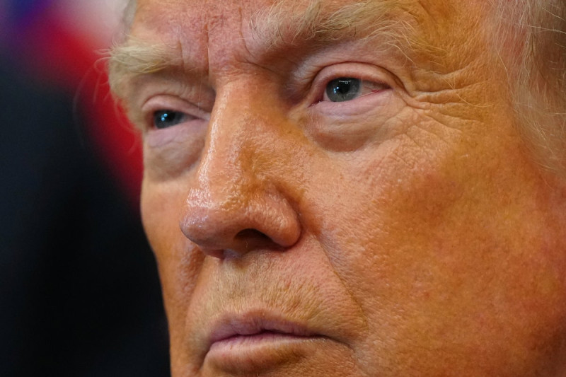US Mint Unleashes Controversial $1 Coin Featuring Trump's Face Amidst Legal Gray Area