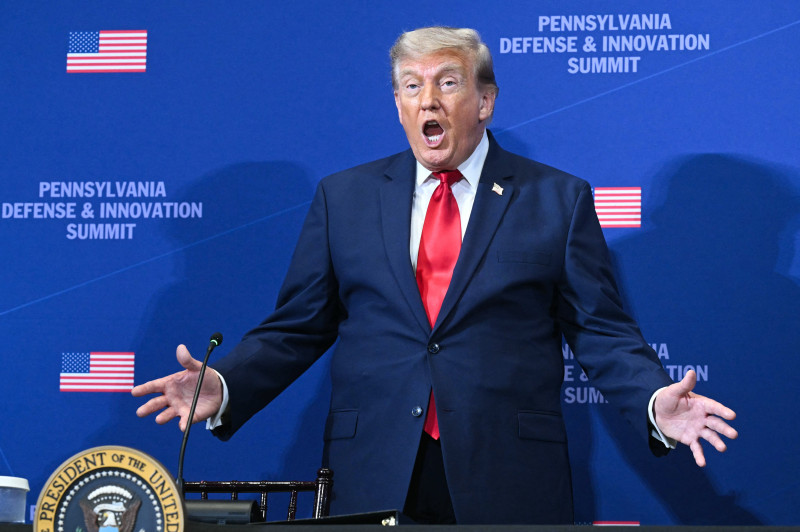 Trump’s Mind Melts: “Affordability” Is a “Fake Word” and “Dumb” Has a “B”