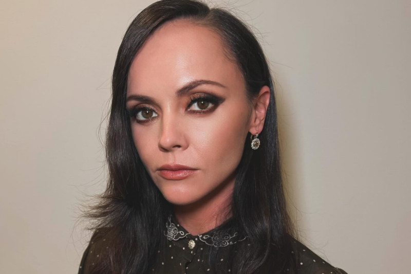 Christina Ricci Declares 'I'd Rather Die' Than Listen to Joe Rogan's Podcast