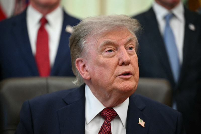 Trump Blindly Backs Putin and Xi, Ignoring Iran's Military Ties