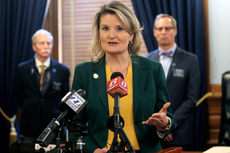 Democrats Surge in Governor Races in Trump Strongholds