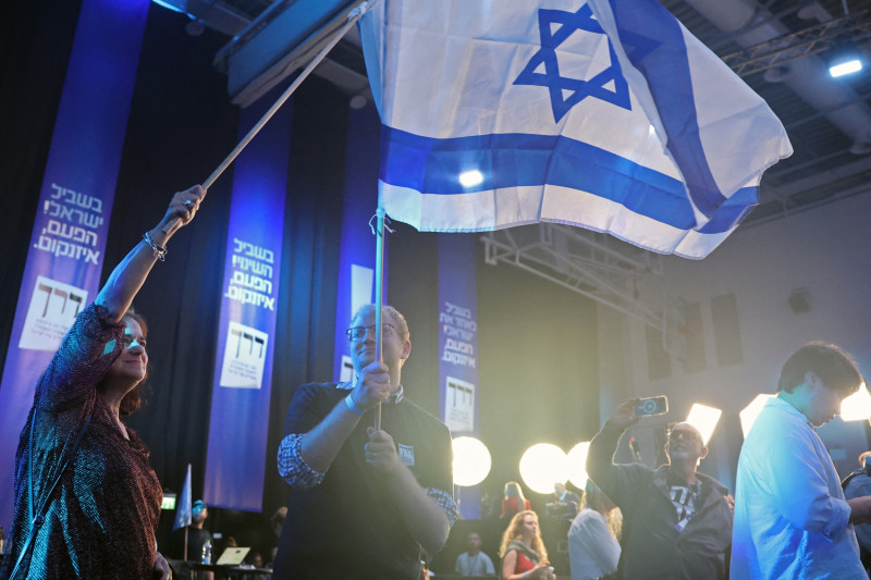Election Chaos: Netanyahu's Grip Slips as Arab Parties Rise to Power