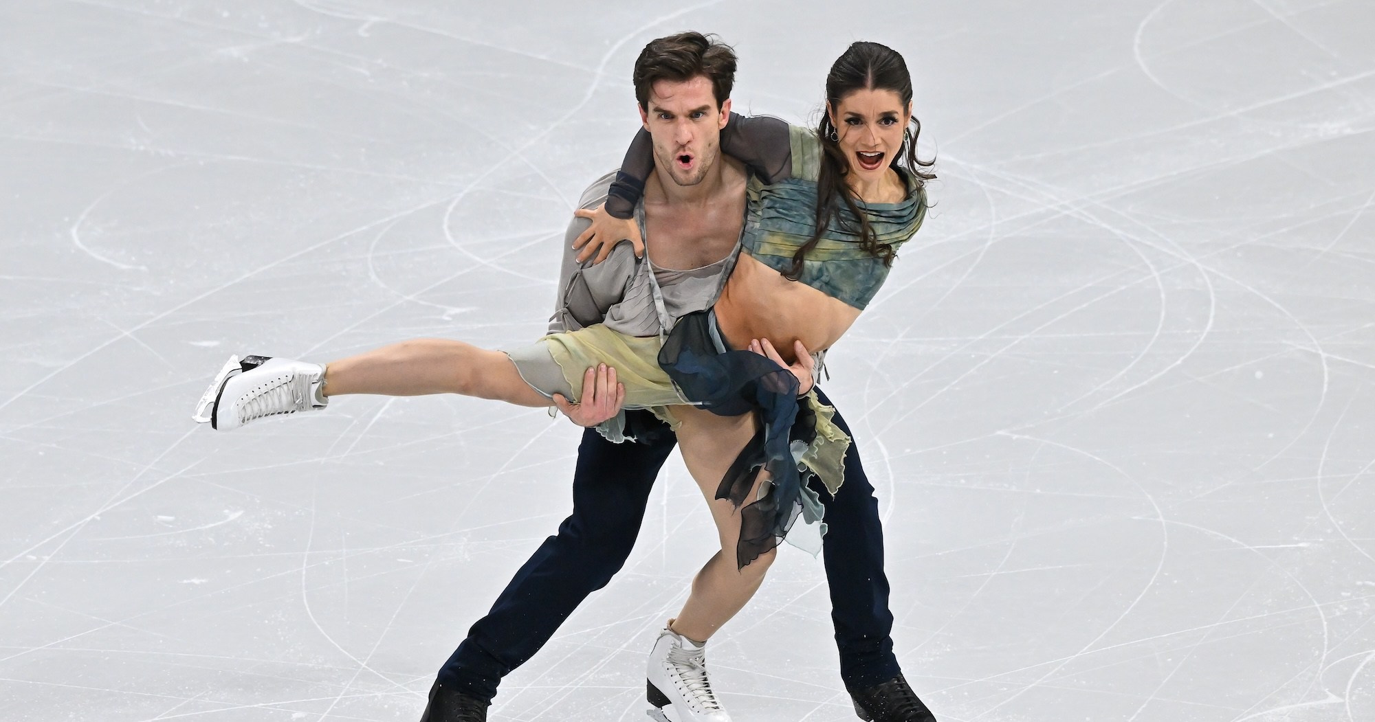 Olympic Ice Dancer Shrugs Off Boyfriend's Assault Allegations