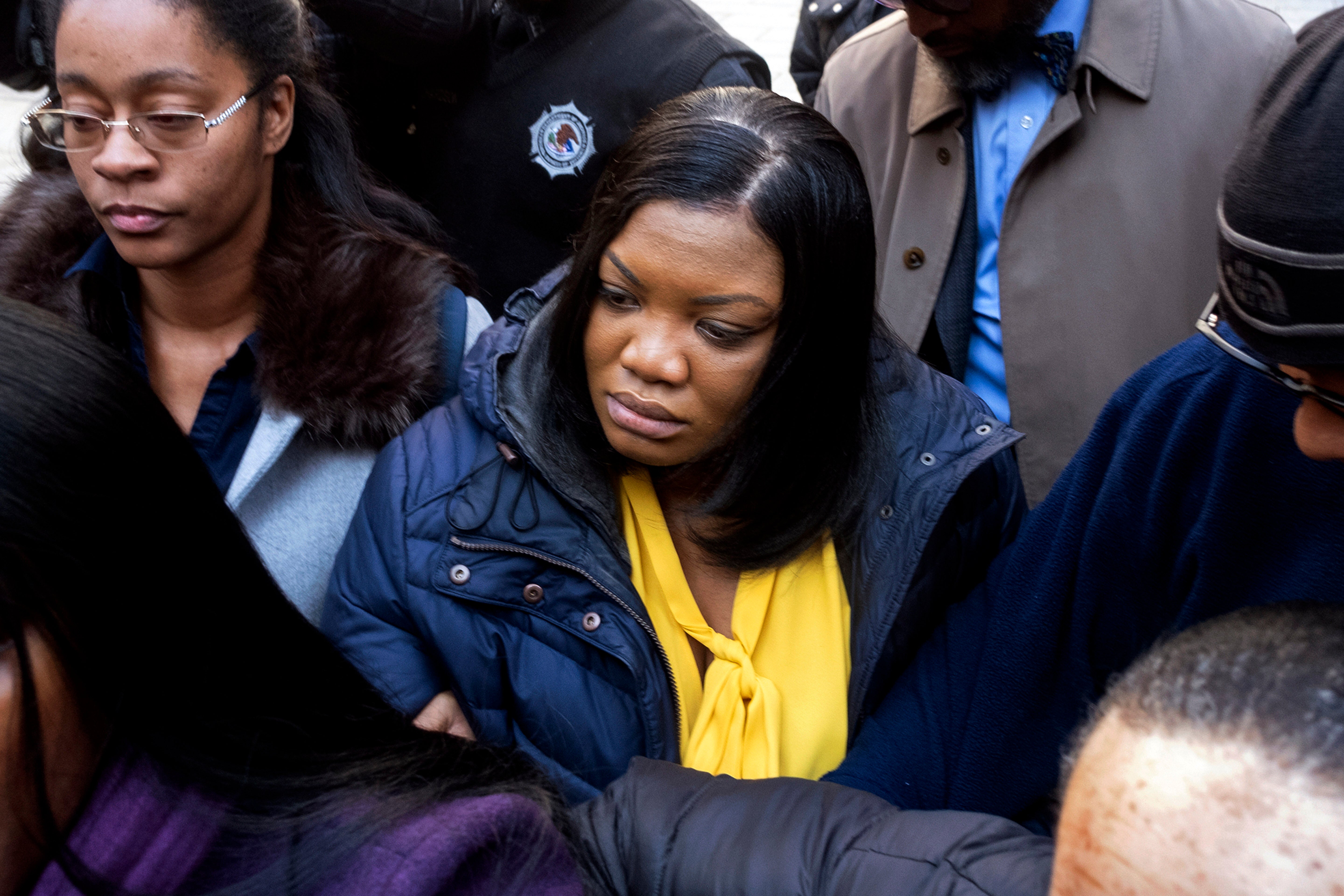 Guard Searched Epstein Online Just Before His Death, Had ‘Questionable’ Bank Transactions, Documents Reveal