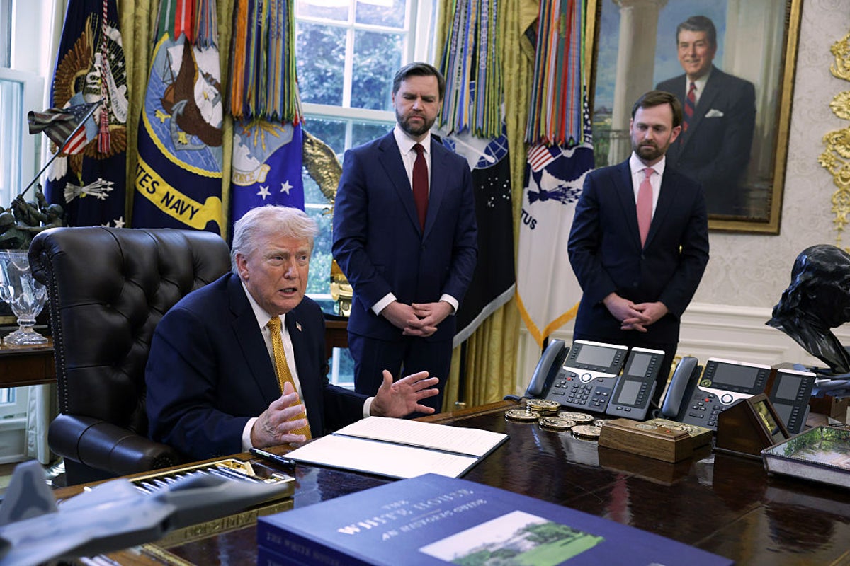 Trump Claims He Can 'Seize Cuba' and Do 'Anything' He Desires