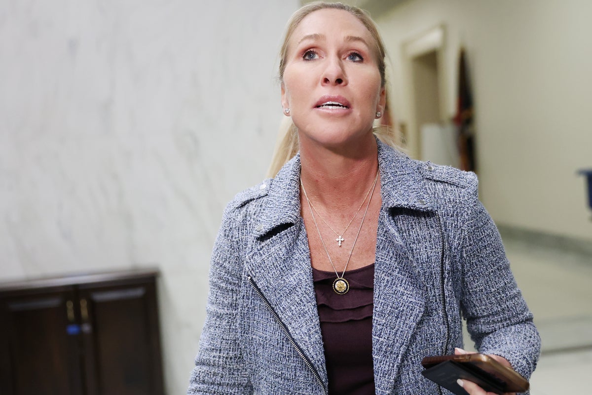 High-ranking White House Officials Oppose Trump's Military Actions Against Iran, Claims Former Ally