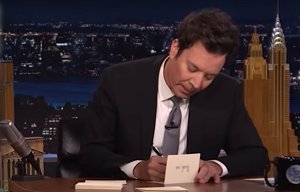 Jimmy Fallon Pens Sarcastic Note to Trump Over Iran Conflict