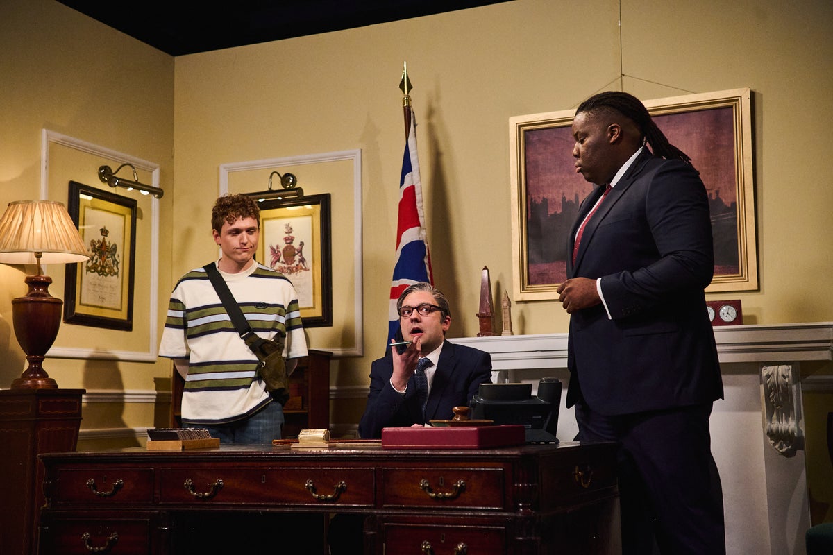 Trump Ridicules Starmer in SNL UK Parody